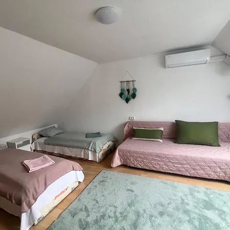 Marosi Haz * ナジュマロシュ